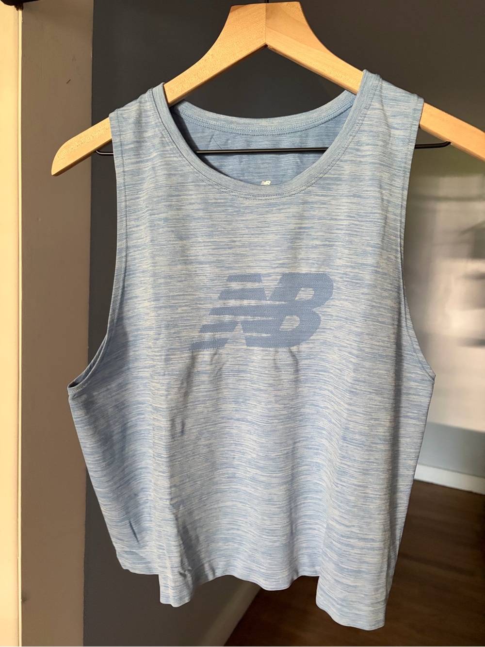 New Balance Light Blue Athletic Tank Size L